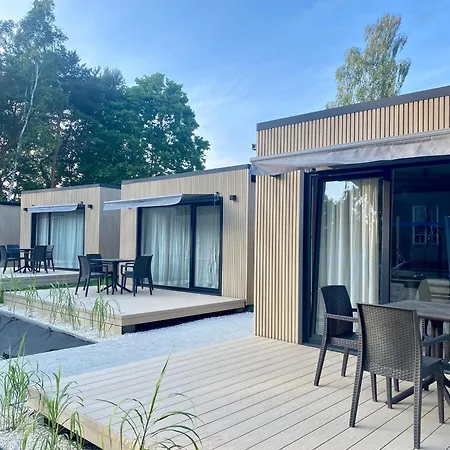 Resort Hel Domki Letniskowe Lodge *