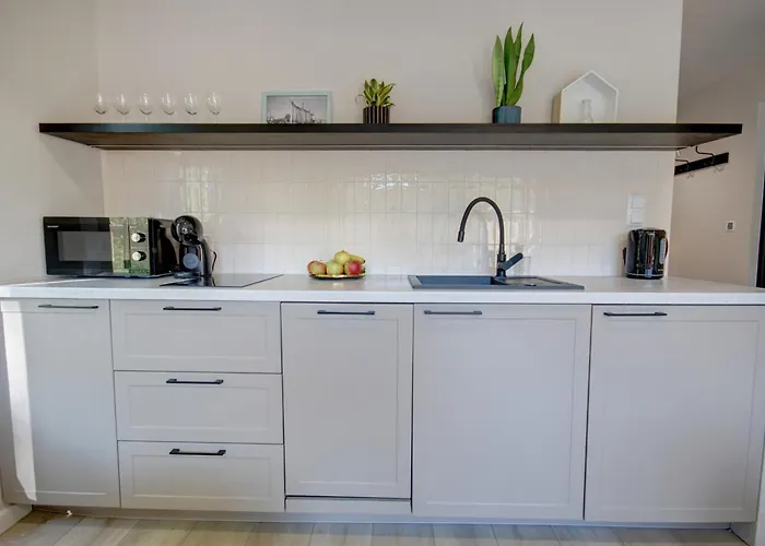 Деревянный коттедж Resort Hel Domki Letniskowe *