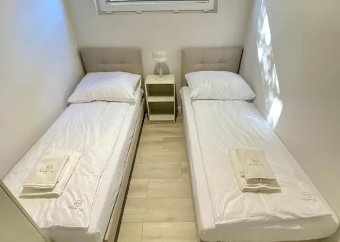 Деревянный коттедж Resort Hel Domki Letniskowe Хель