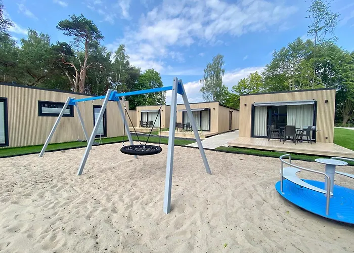 Деревянный коттедж Resort Hel Domki Letniskowe