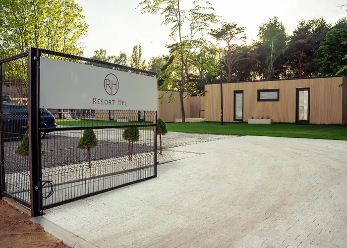 Resort Hel Domki Letniskowe * Хель